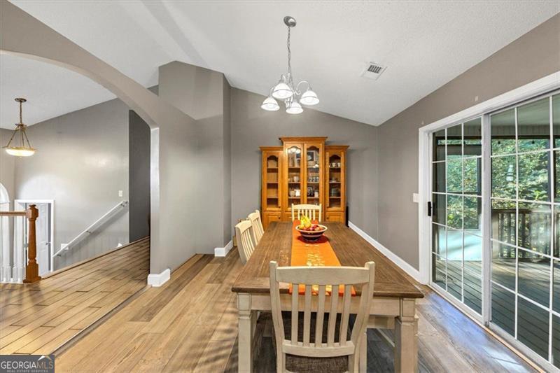 HIGHLAND POINTE - Residential