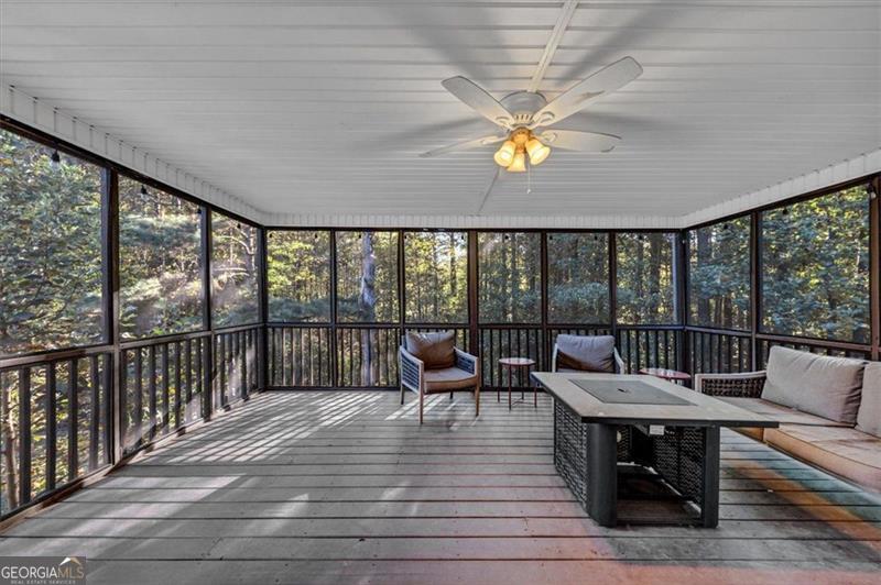 HIGHLAND POINTE - Residential