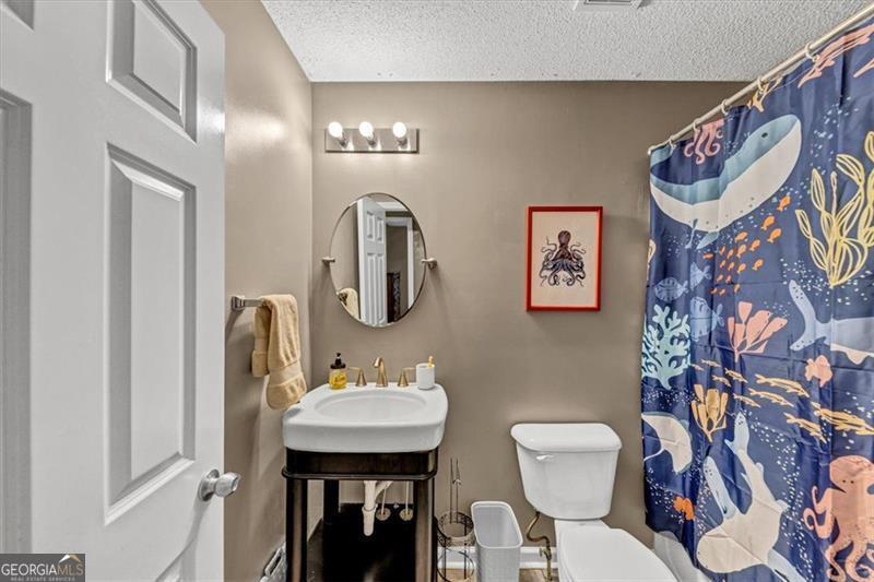 HIGHLAND POINTE - Residential