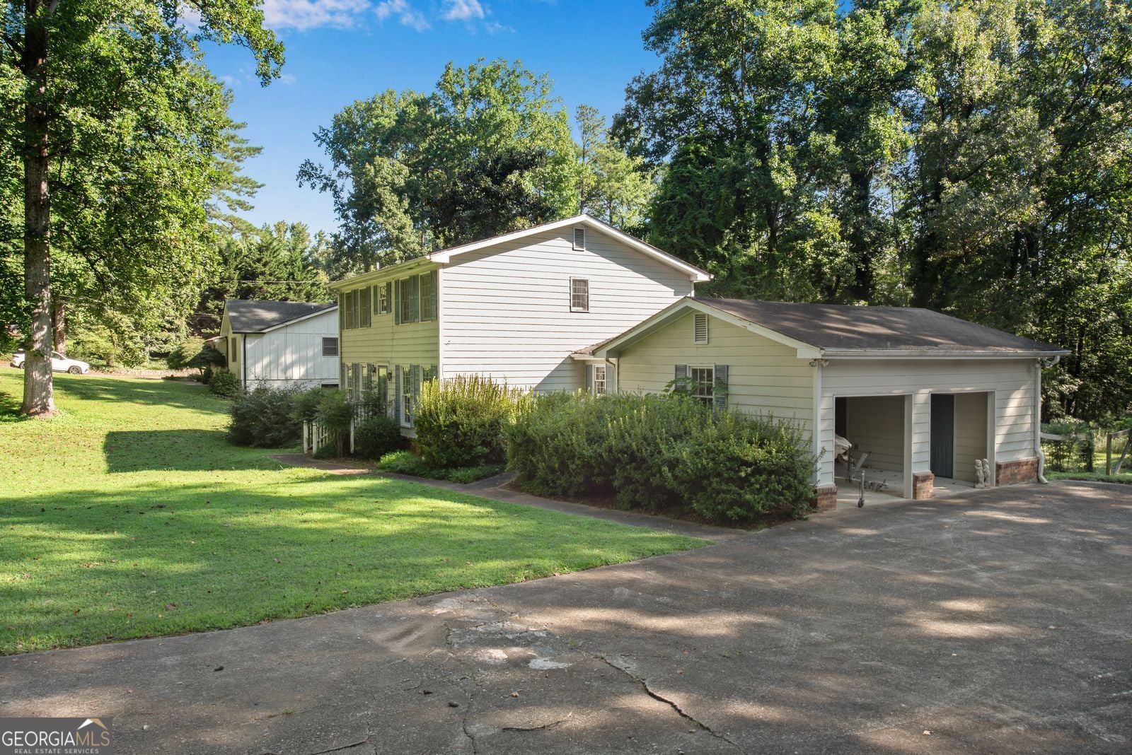 1255 Lake Charles DR