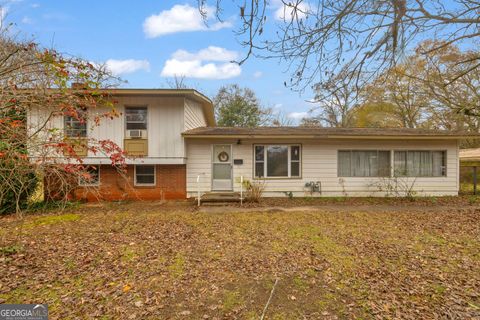 126 S Segars ST Bowman GA 30624