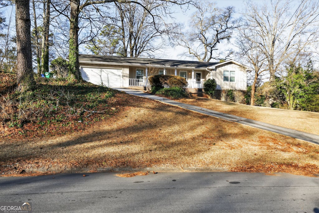 Photo of 3325 Idlecreek Way, Decatur, GA 30034 (MLS # 10880577)