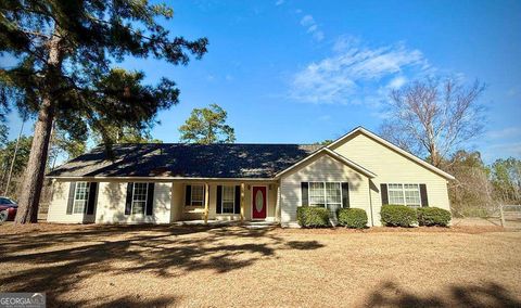 Photo of 14 Quail Circle, Hazlehurst, GA 31539 (MLS # 10674914)