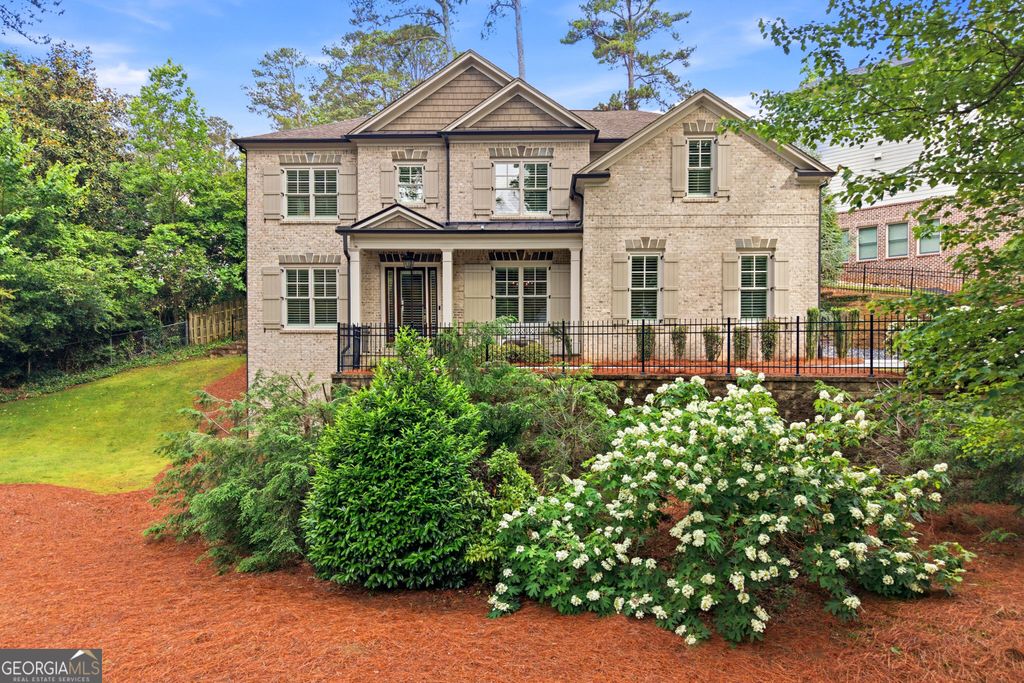 Photo of 3104 Skyland Drive NE, Atlanta, GA 30341 (MLS # 10762060)