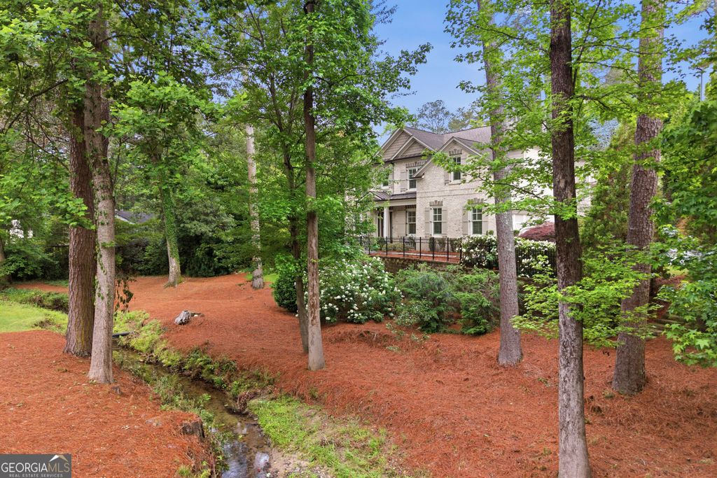 Photo of 3104 Skyland Drive NE, Atlanta, GA 30341 (MLS # 10762060)