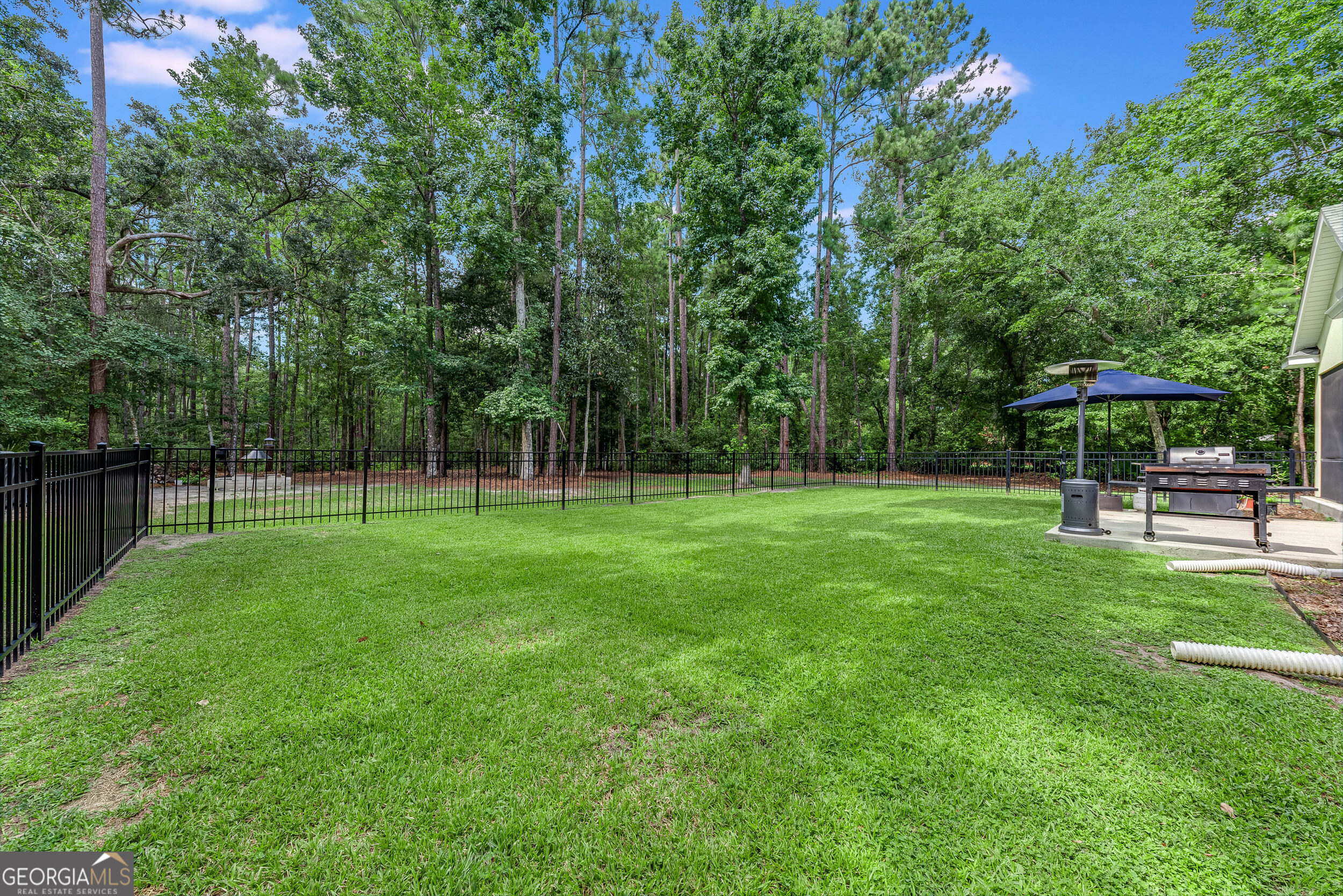 427 Lighthouse CIR