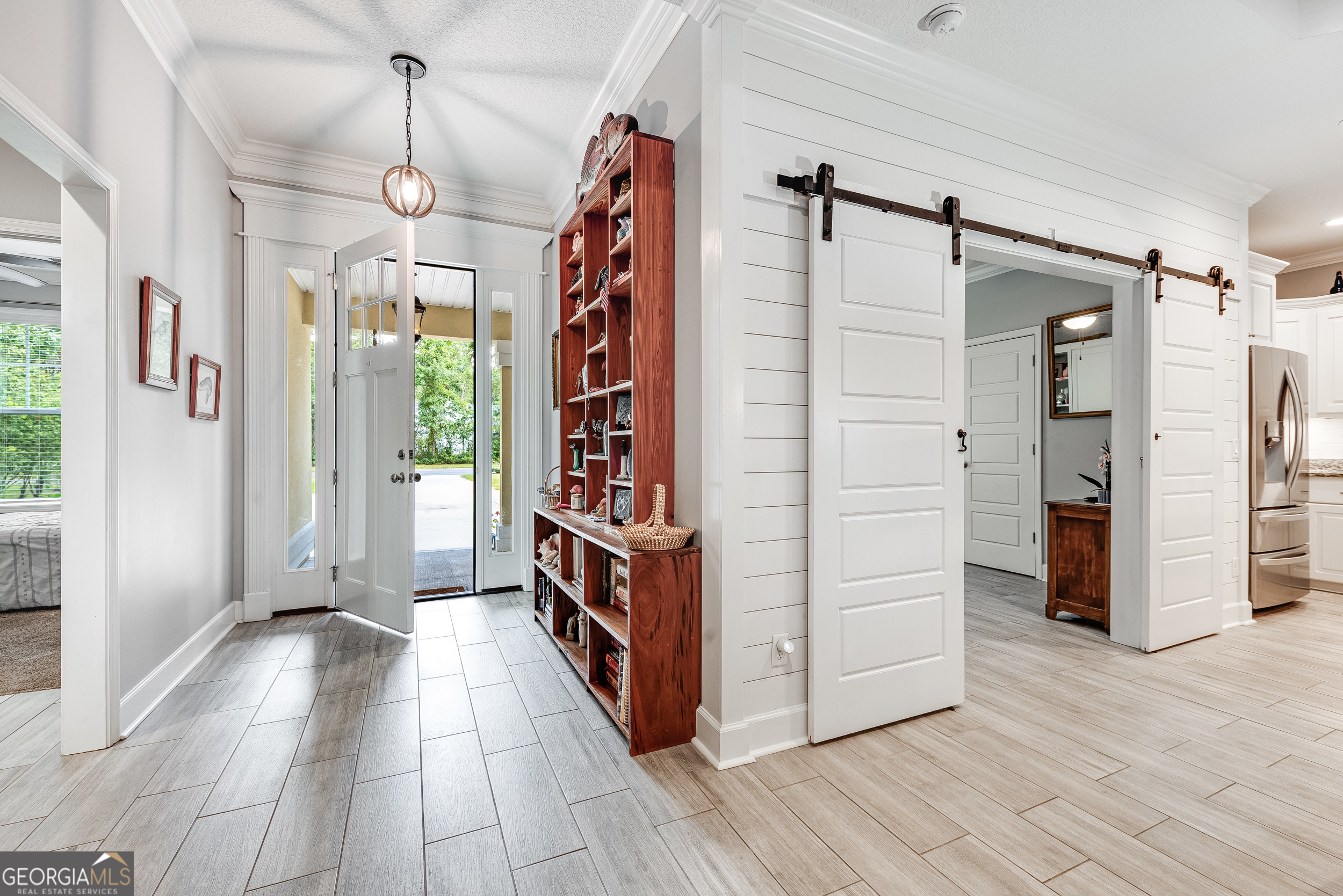 427 Lighthouse CIR