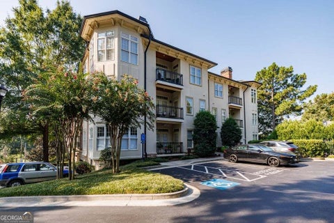 Photo of 828 Highland Lane #2204, ATLANTA, GA 30306 (MLS # 10855568)