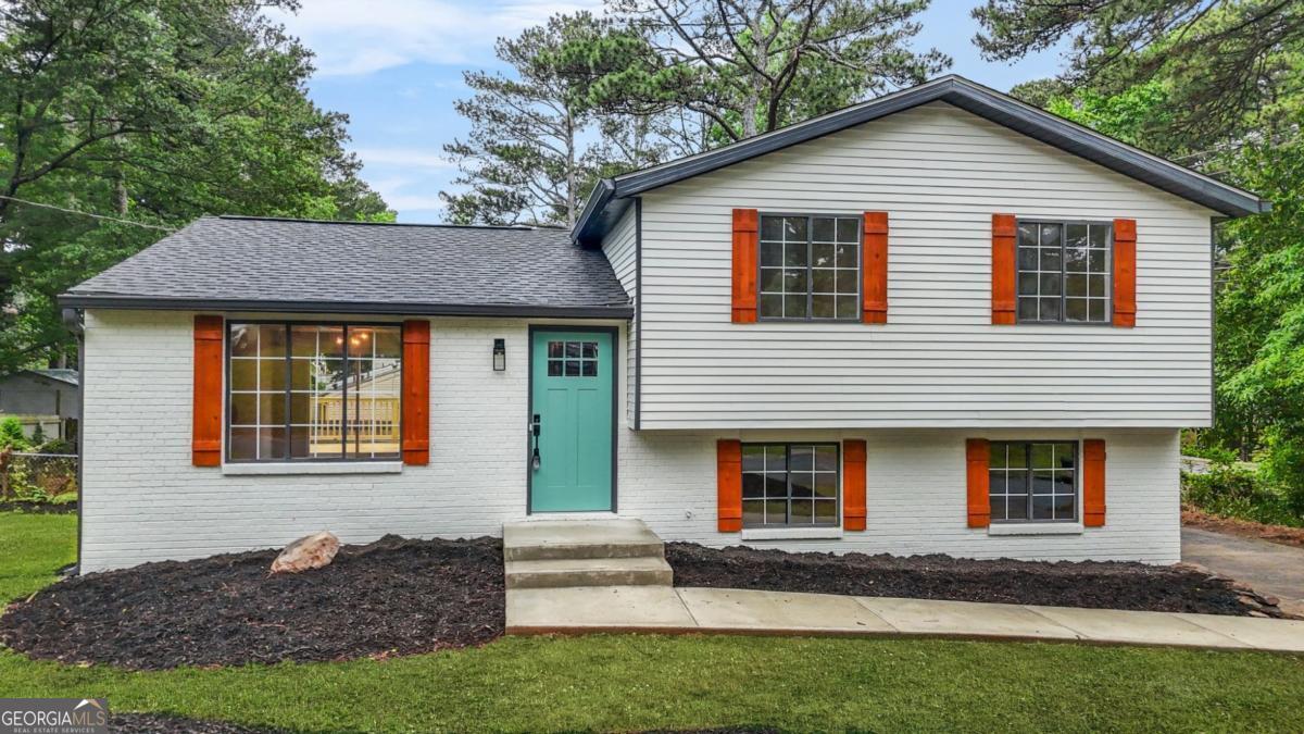 1355 Tucker Woods DR