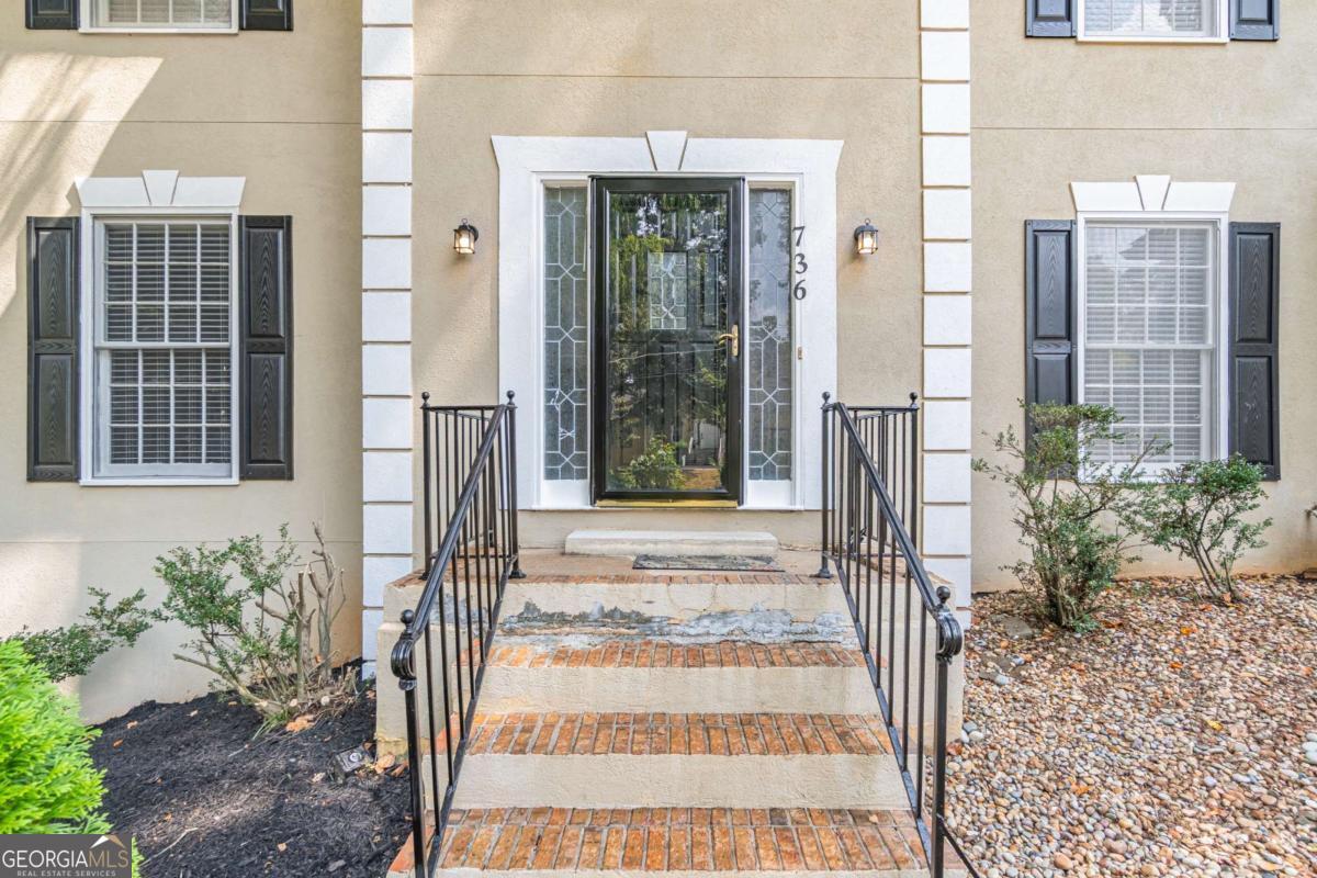 736 Singley DR