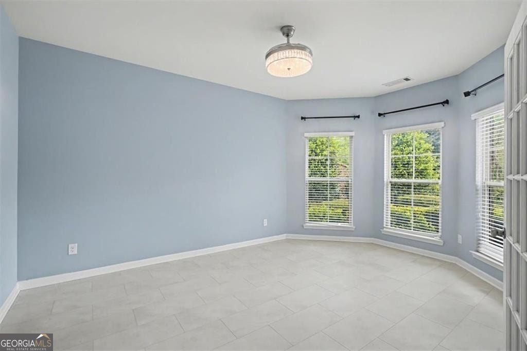 6810 Rocking Horse LN