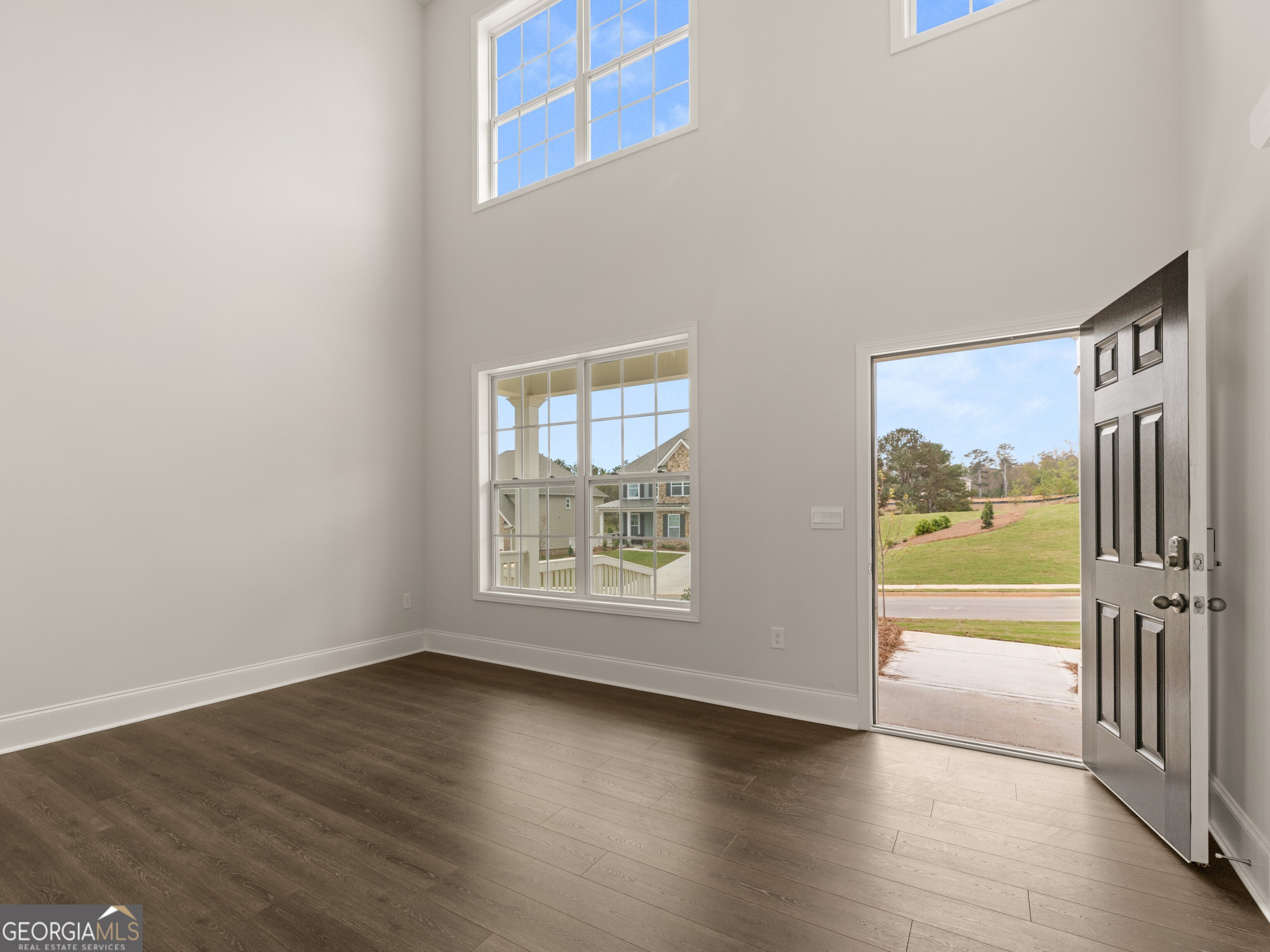 7162 Linden DR