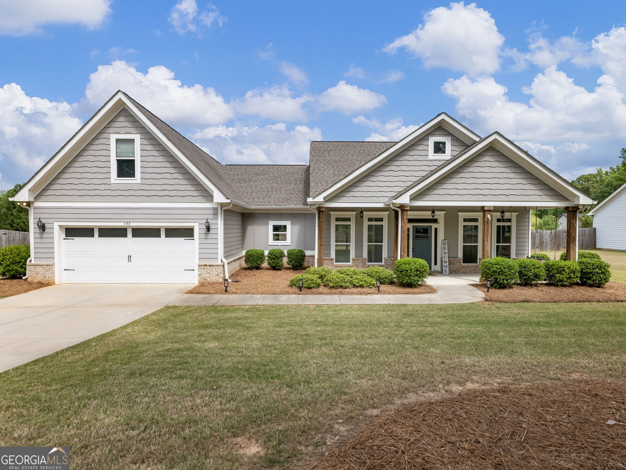 438 Lakewood DR SW