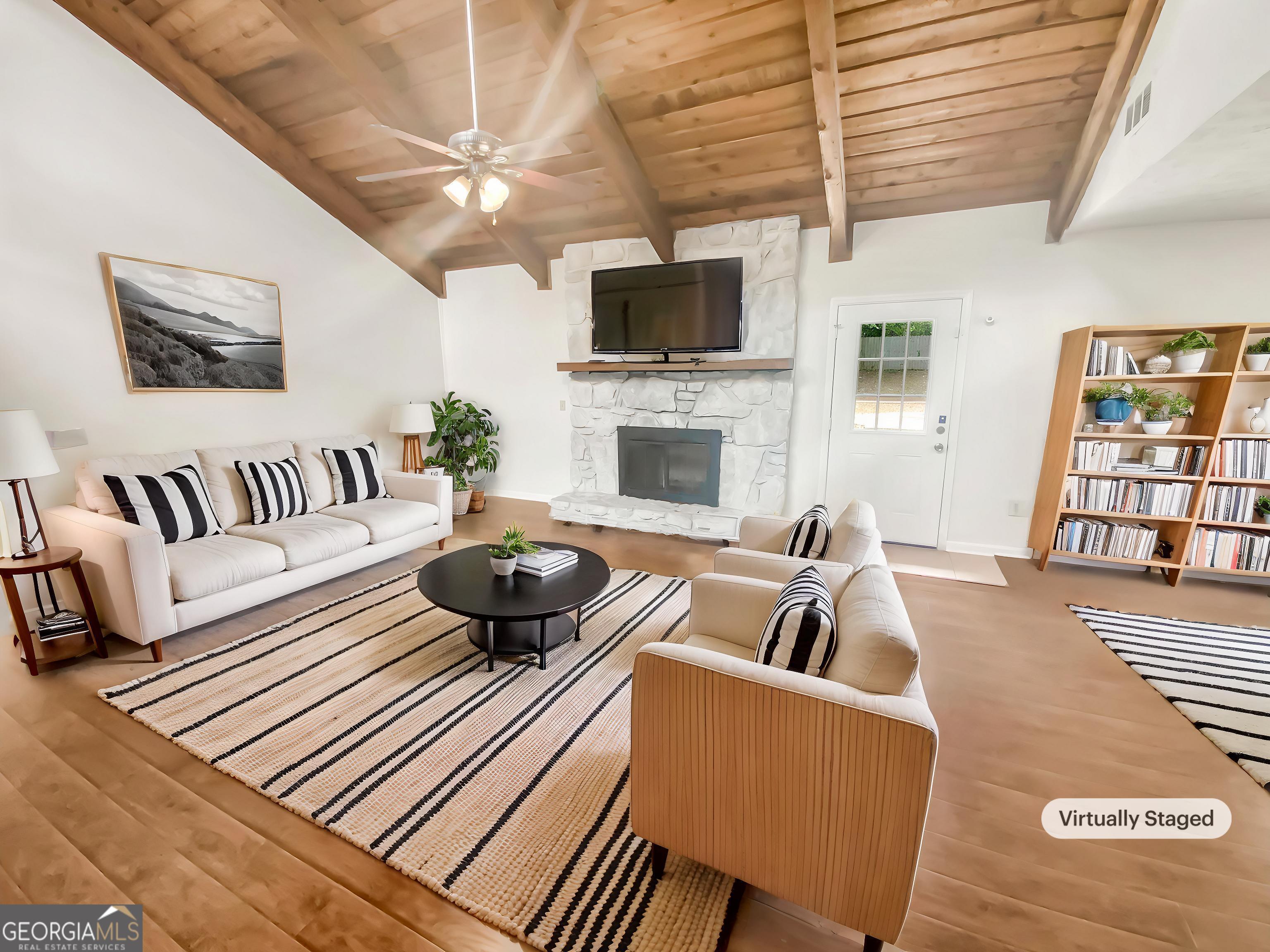 ALPINE LAKES - Residential