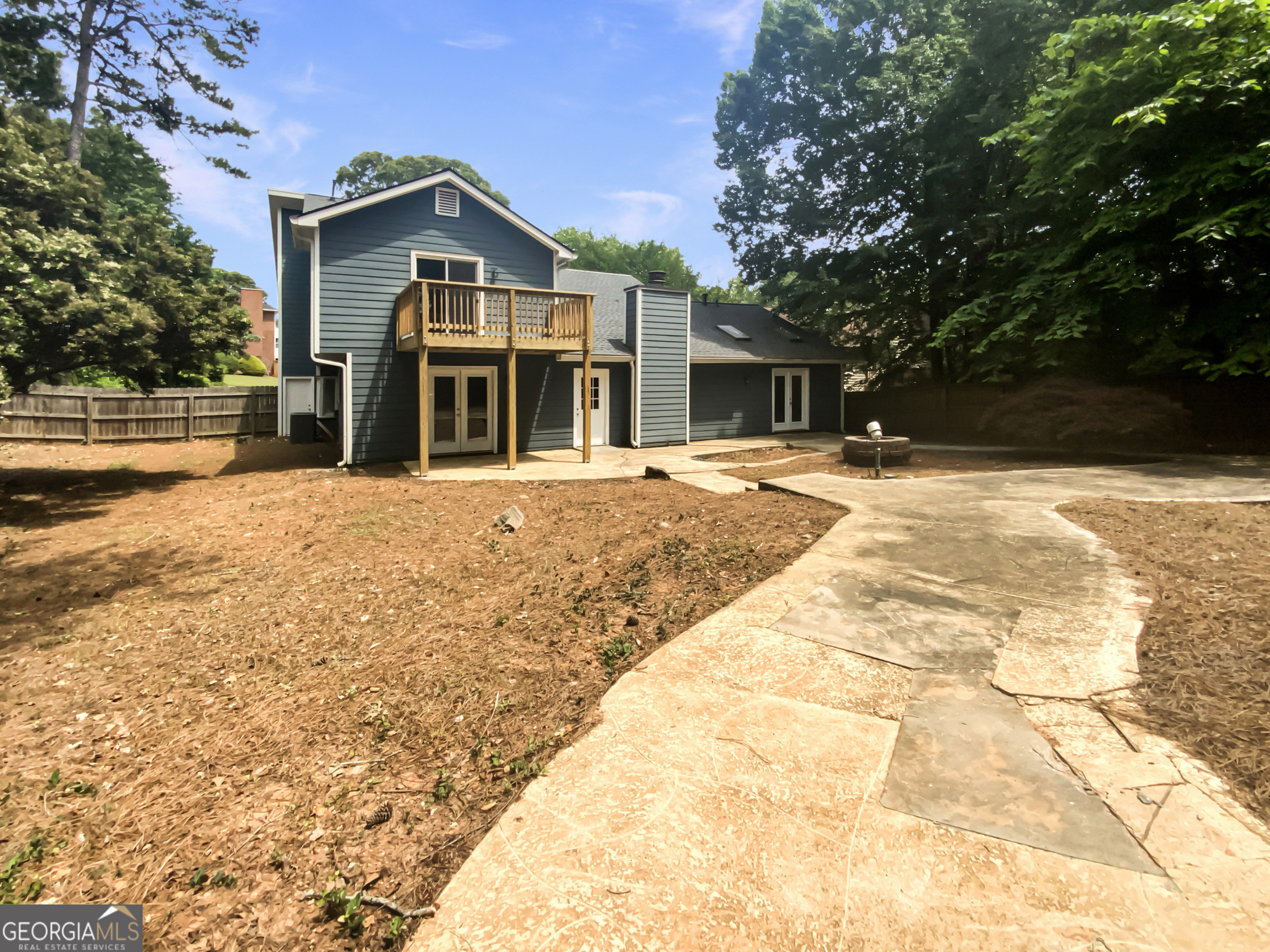 ALPINE LAKES - Residential