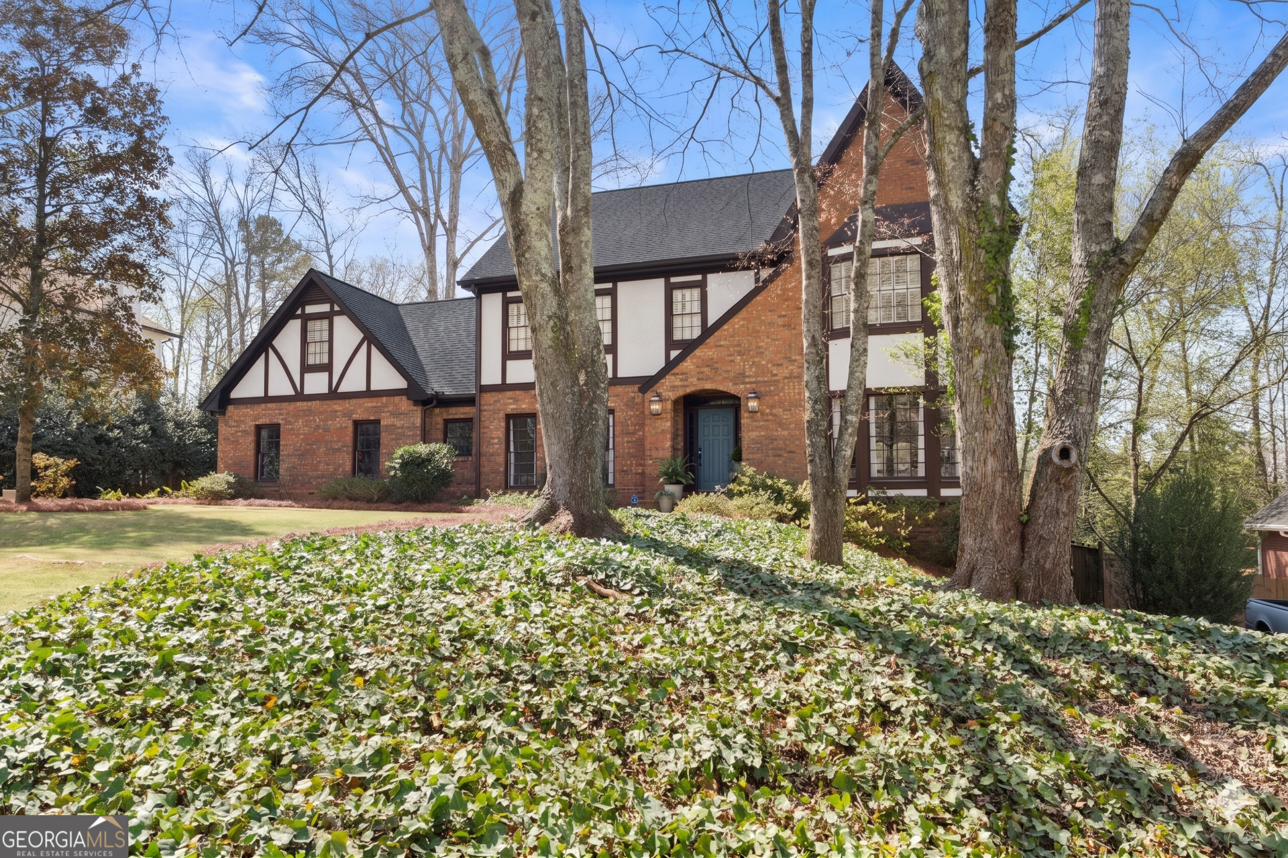 778 Old Paper Mill DR SE