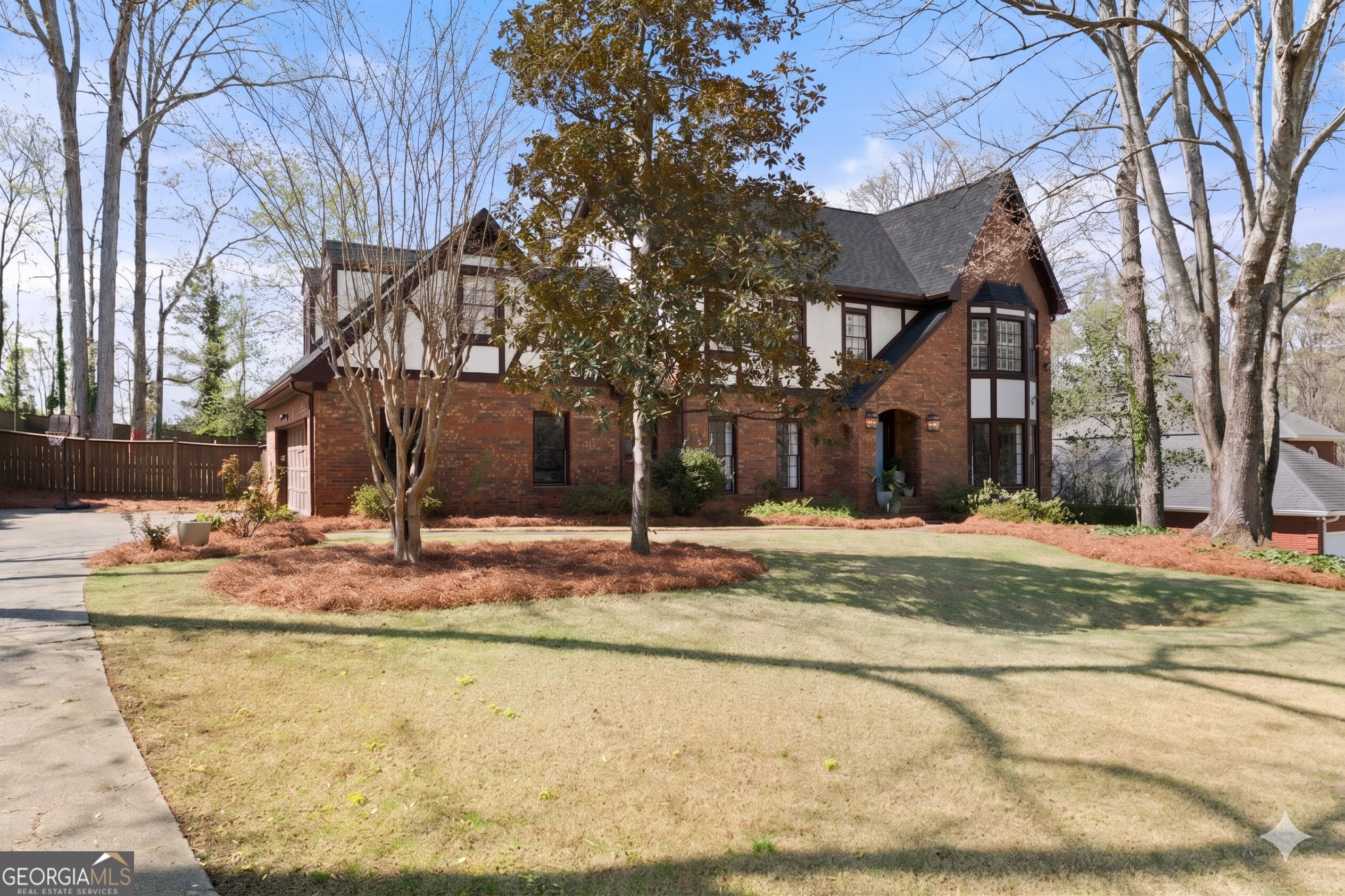 778 Old Paper Mill DR SE