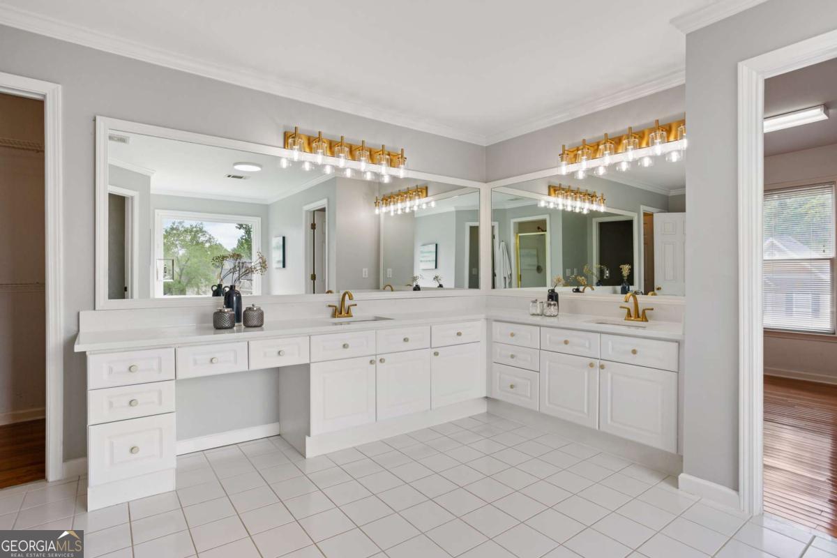 Brentwood Park - Residential
