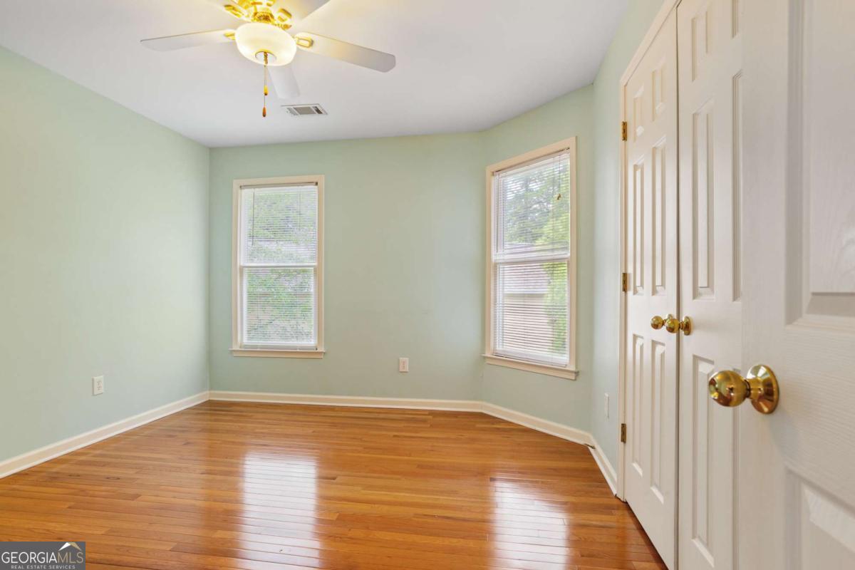 Brentwood Park - Residential