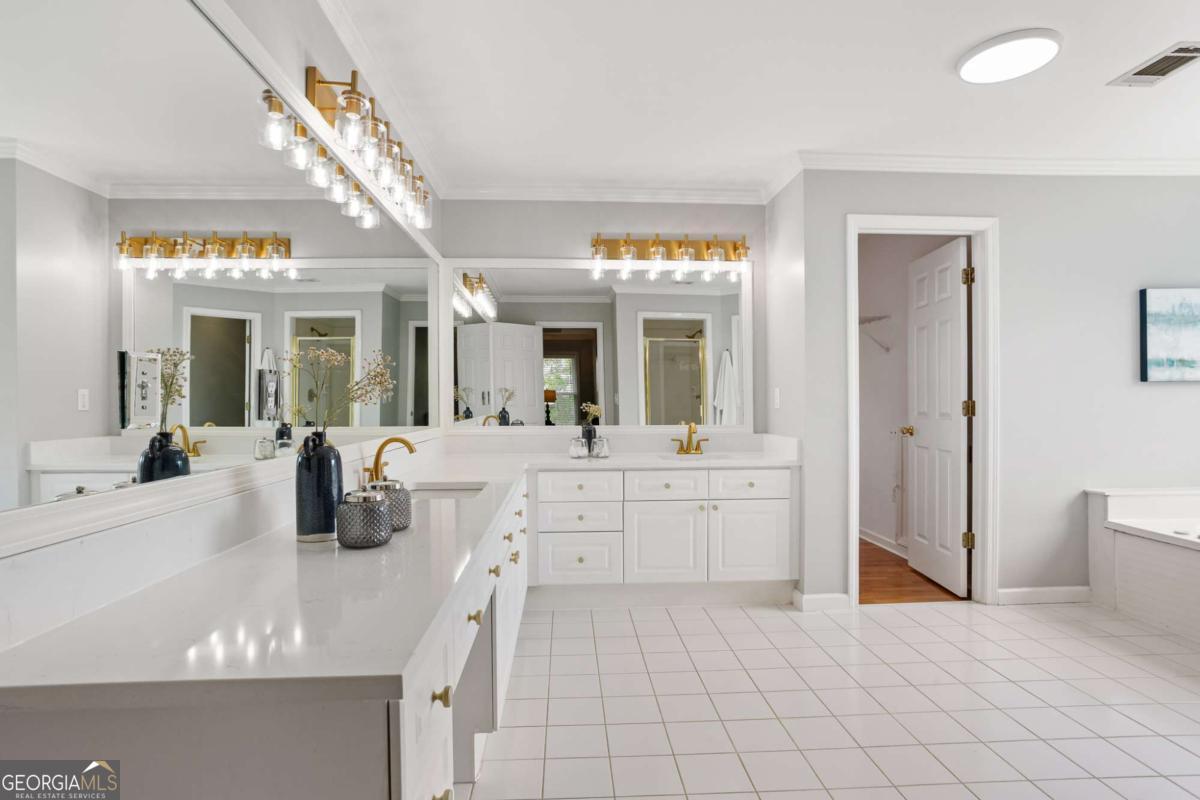 Brentwood Park - Residential