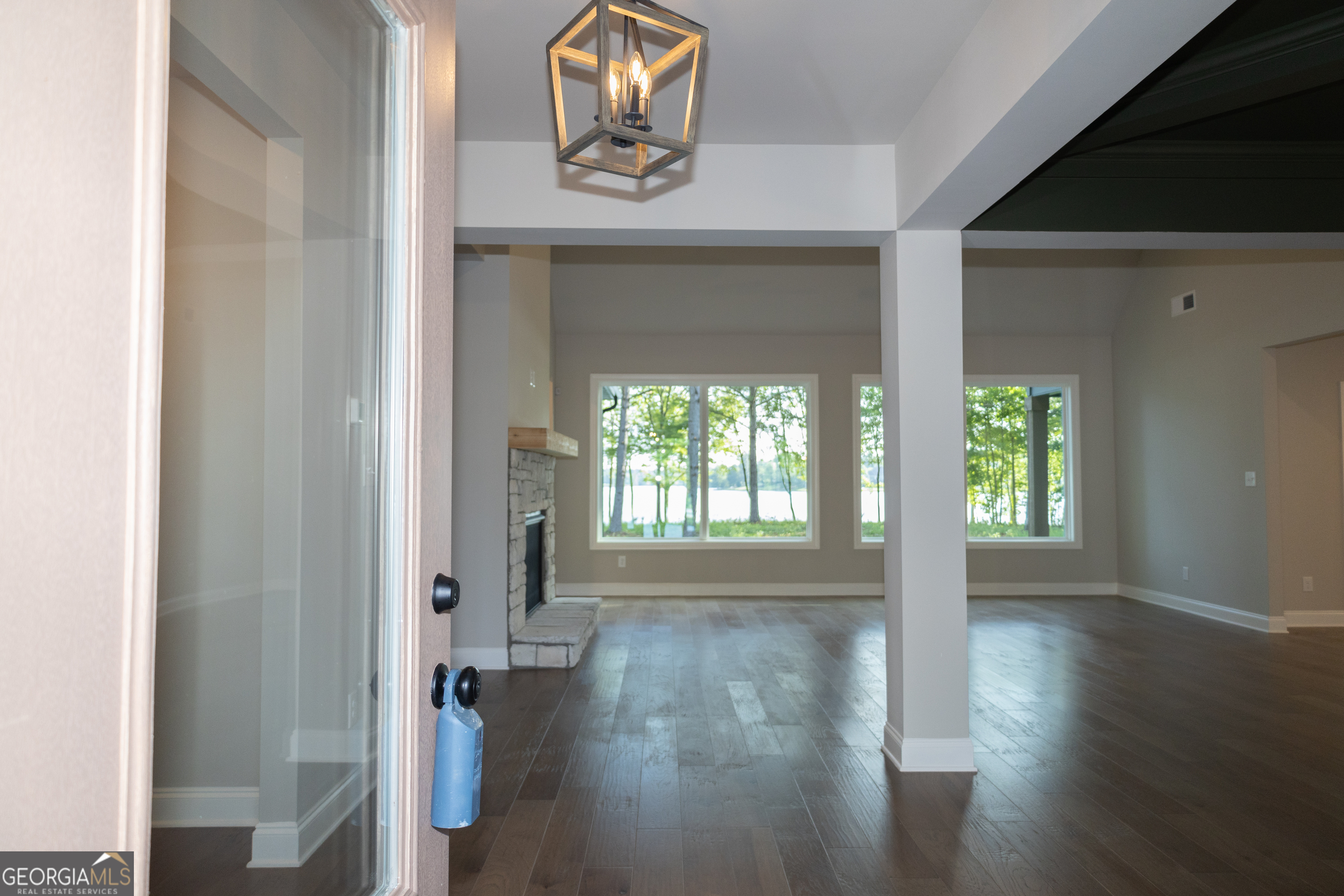 49 Leverett DR