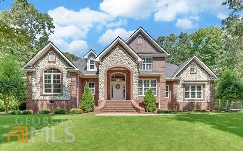 A home in Toccoa