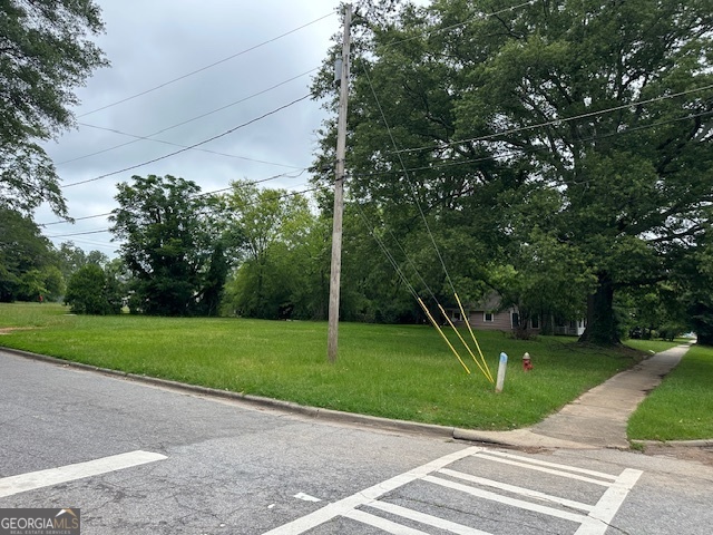 Builders Are looking for this Close to Downtown Vacant Corner Lot Build your Spec Rental Resale Plan Lots on the back side are Land Bank Owned By these also and build several Homes.