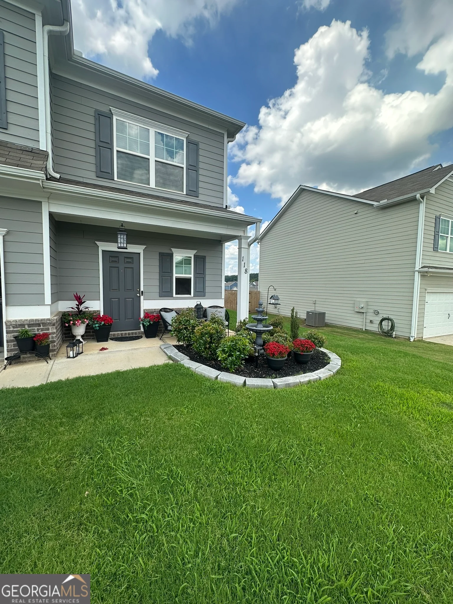 118 Hadley Way SW