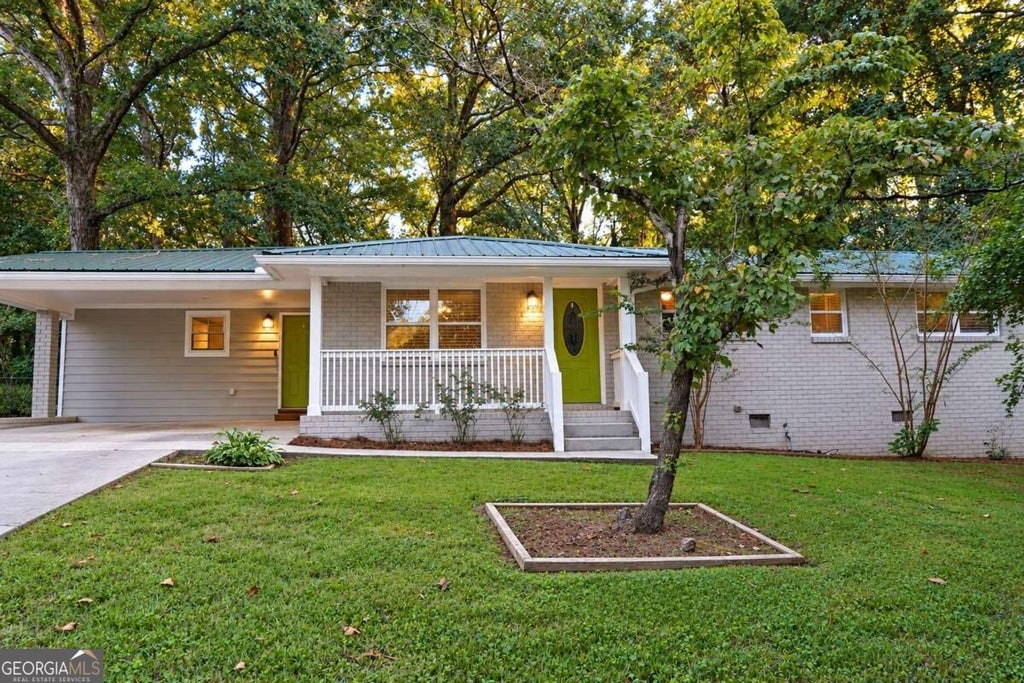 Photo of 6395 Hemp Street, Douglasville, GA 30135 (MLS # 10848147)