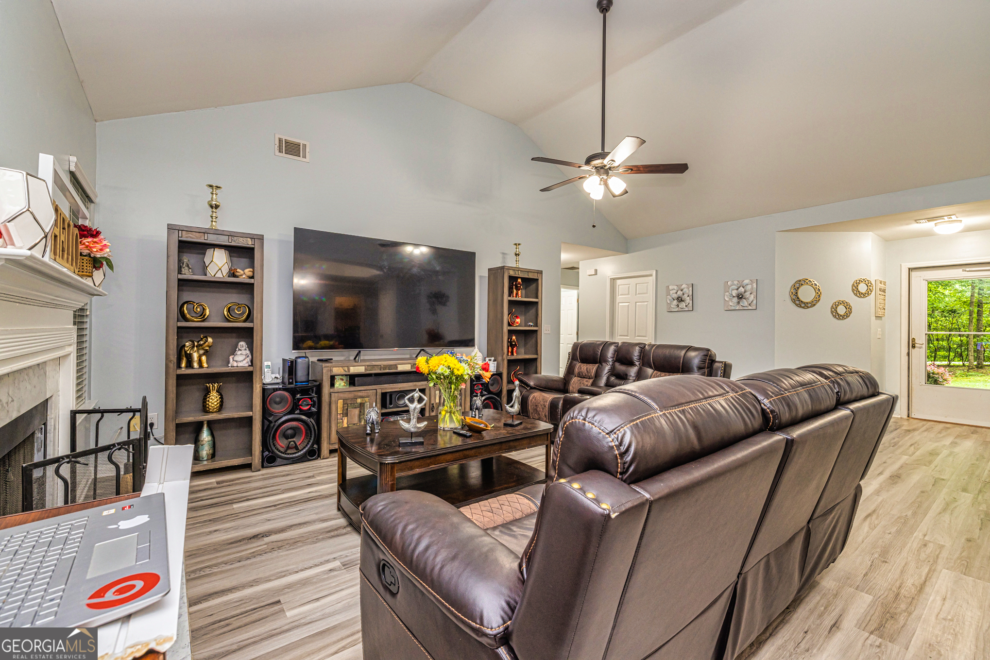 107 Trisha LN