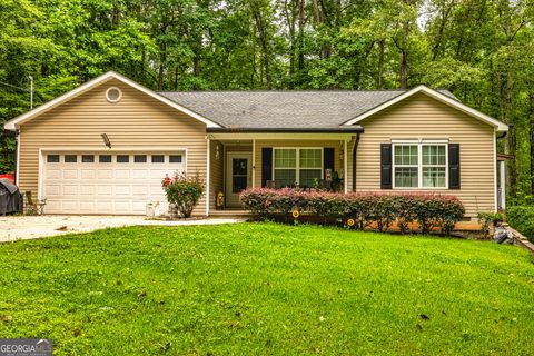 107 Trisha LN Grantville GA 30220