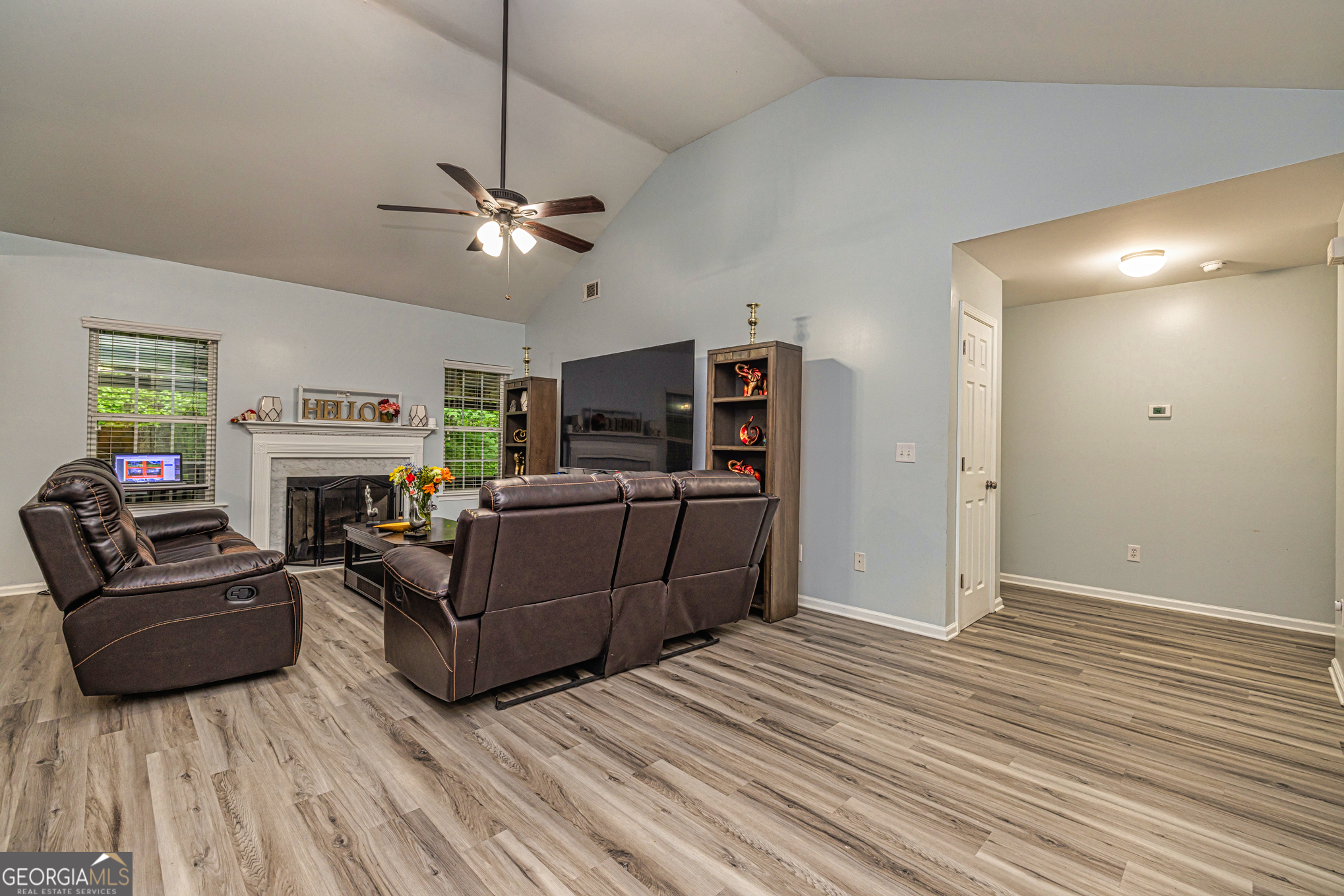 107 Trisha LN