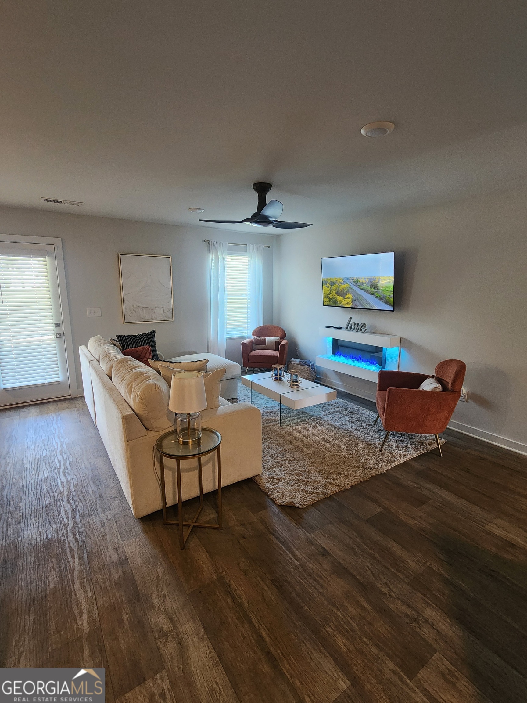 4838 Station Lane 15
