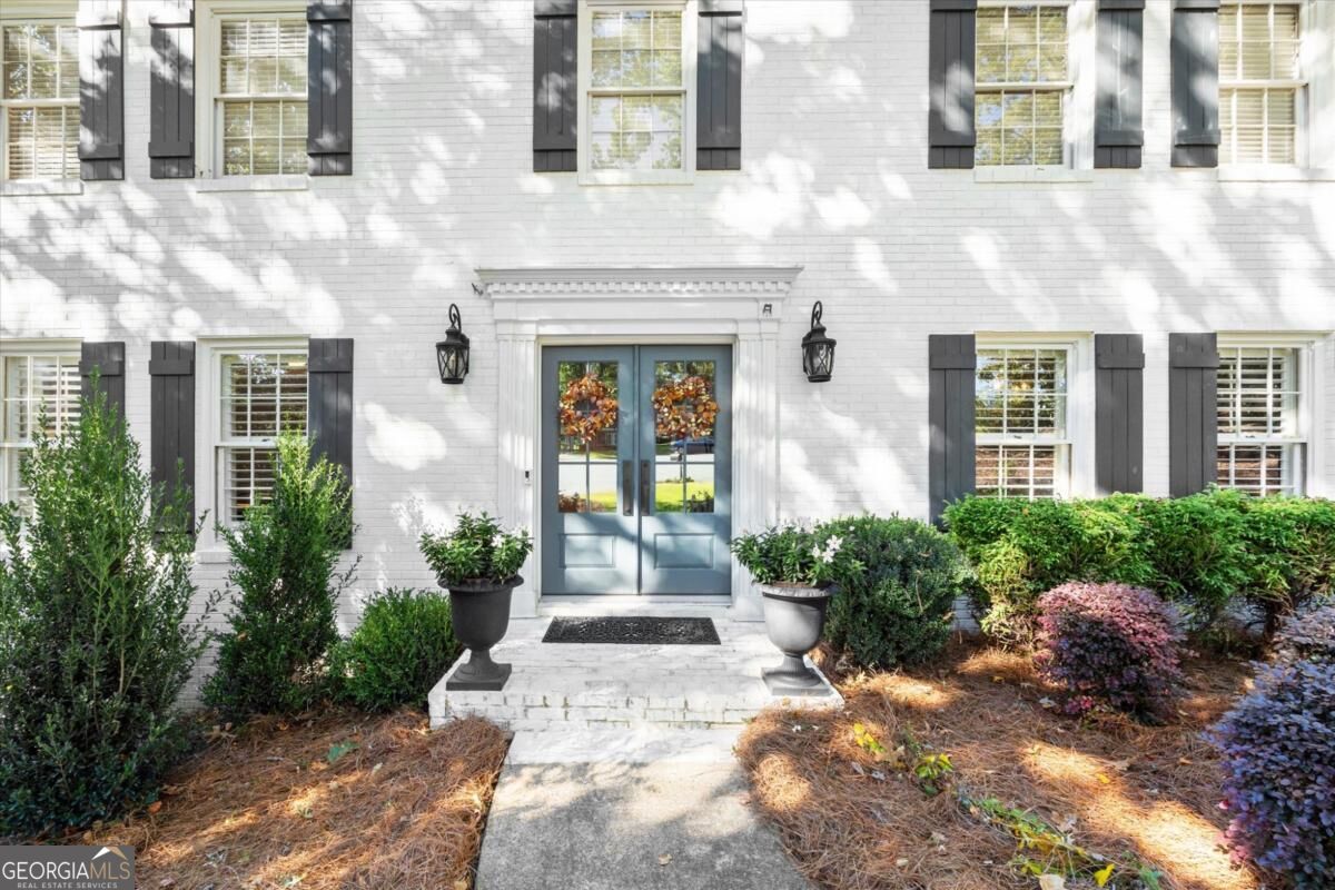 1021 Princeton WALK NE