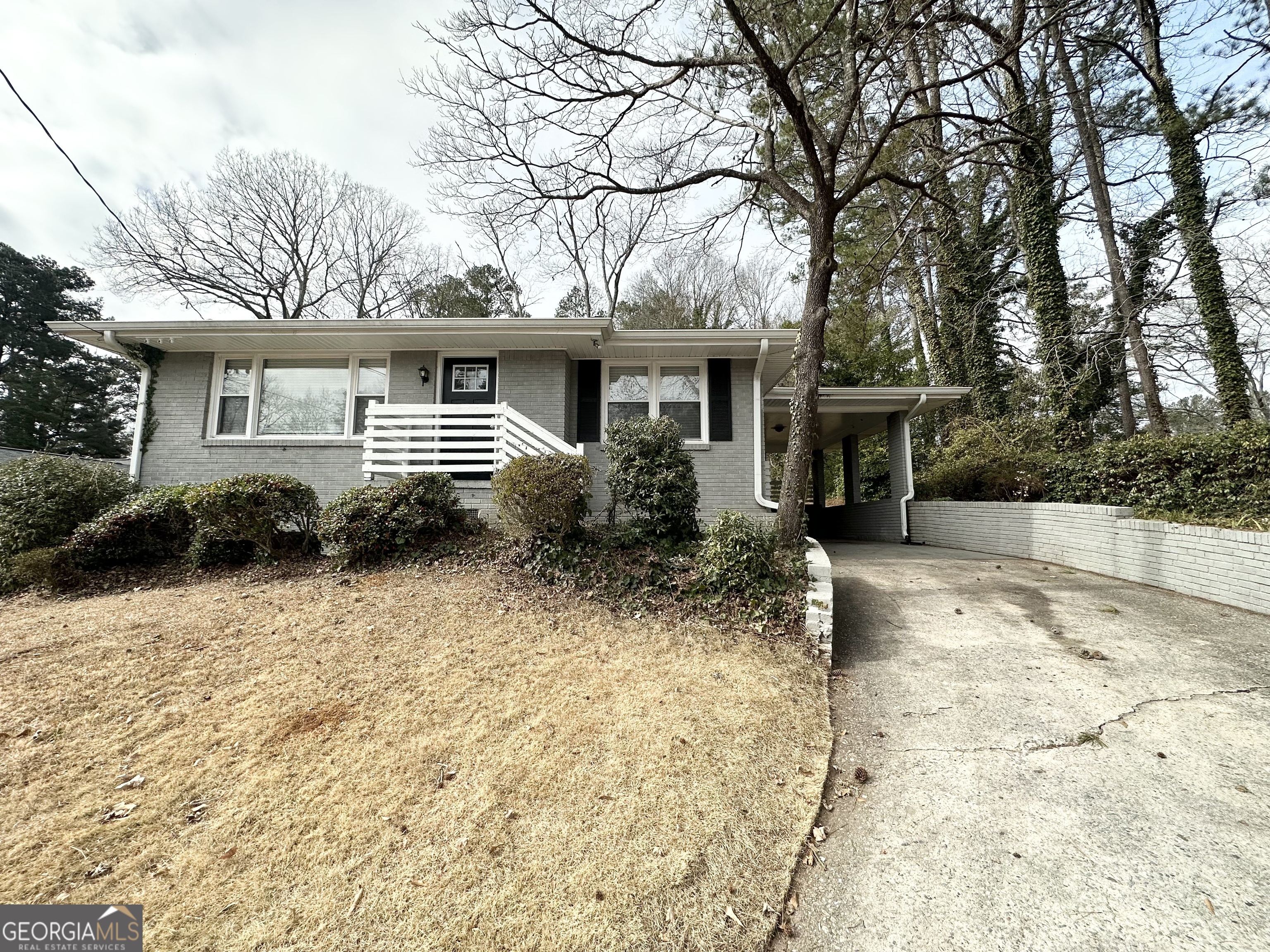 1931 Sandringham DR SW