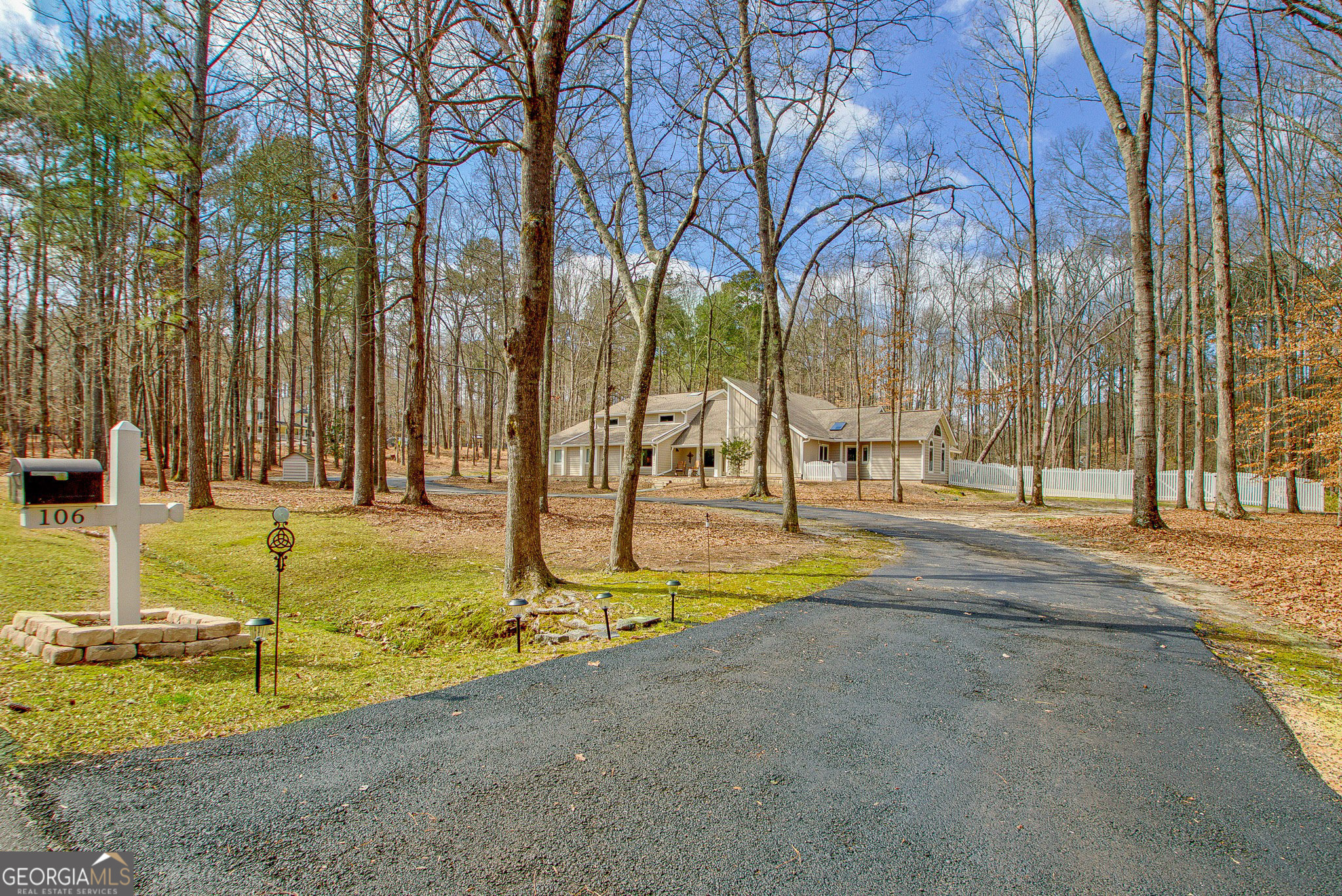 106 ROBINSON BEND TRL