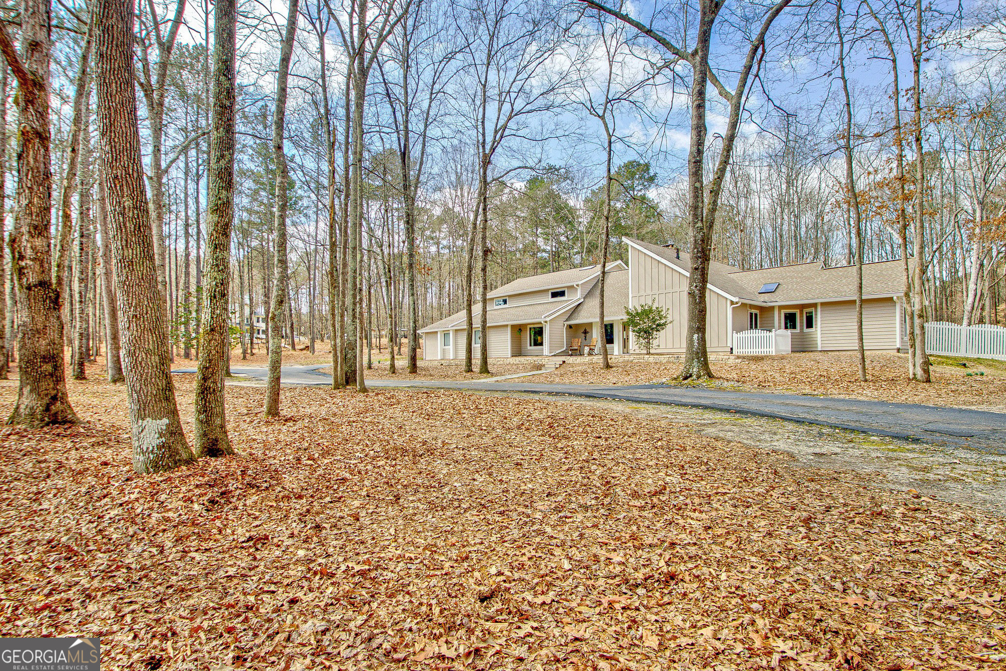 106 ROBINSON BEND TRL