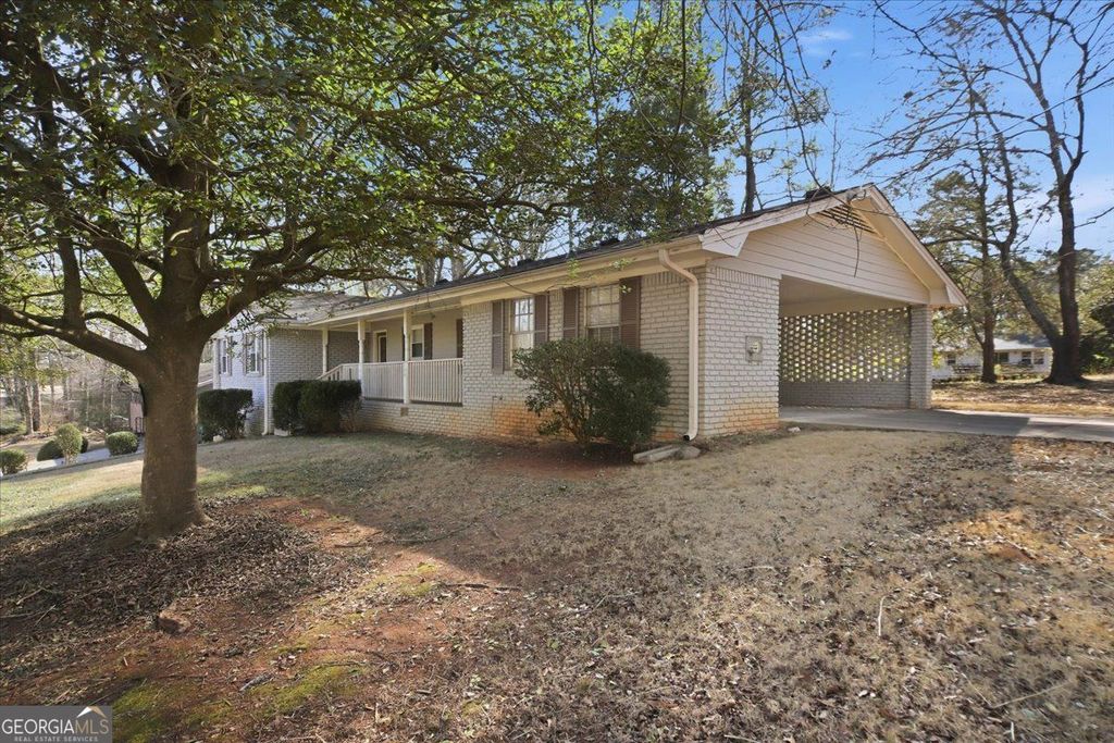 Photo of 3873 Jane Marie Lane, Decatur, GA 30035 (MLS # 10694996)