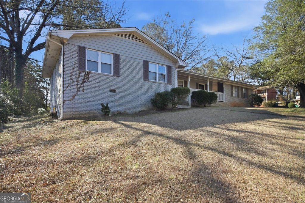 Photo of 3873 Jane Marie Lane, Decatur, GA 30035 (MLS # 10694996)