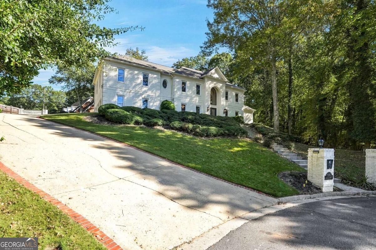 535 Francis Pointe