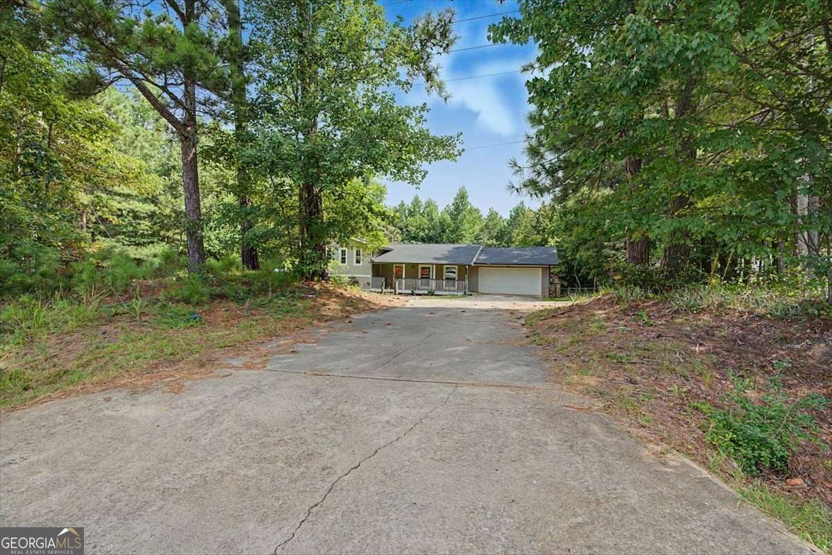 576 Cross Plains RD