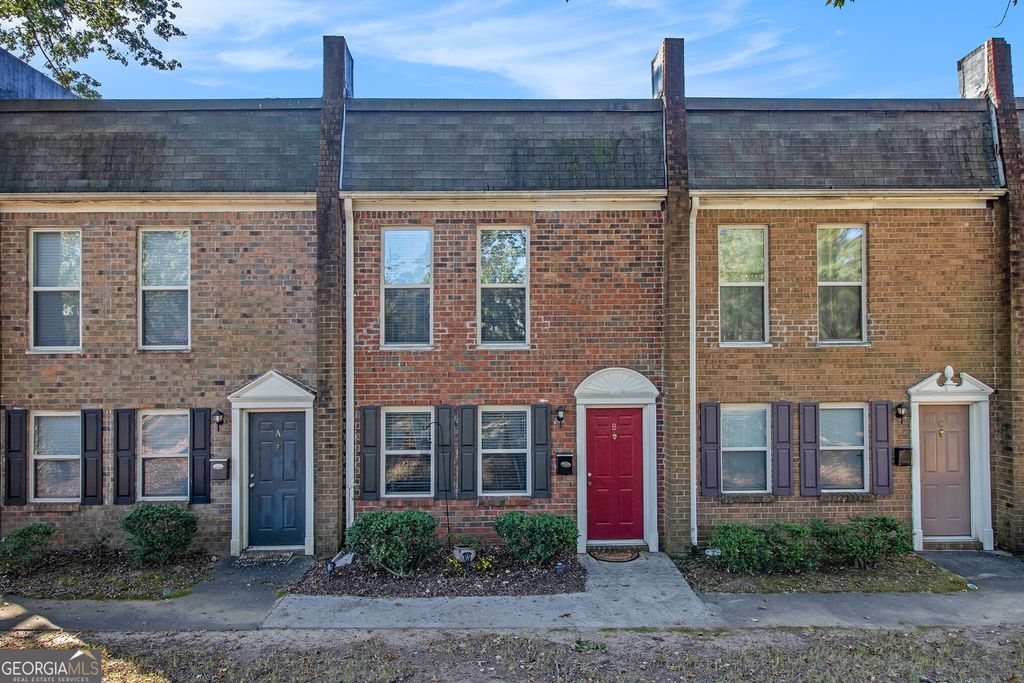 Photo of 205 Winding River Drive #B, Atlanta, GA 30350 (MLS # 10694504)