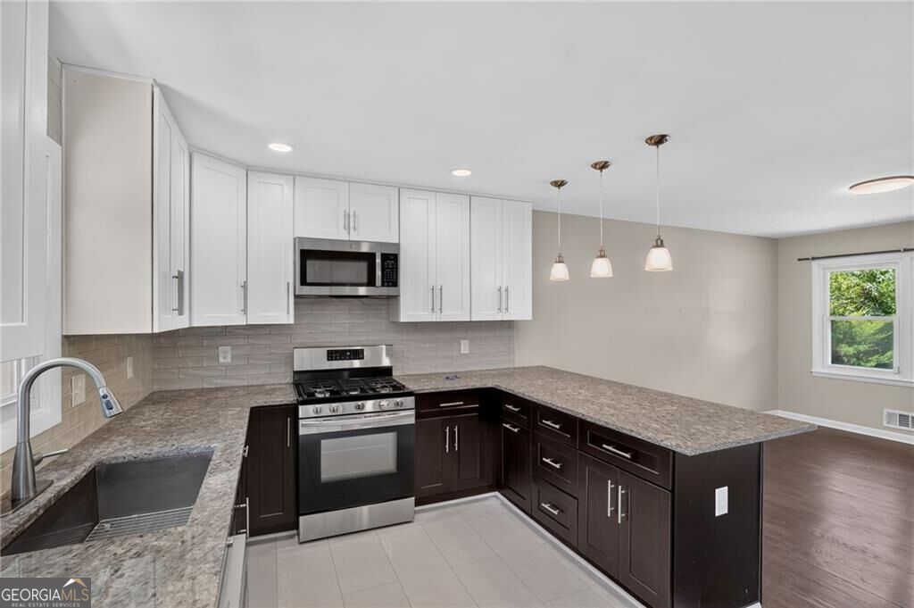 2399 Lakewood DR NW
