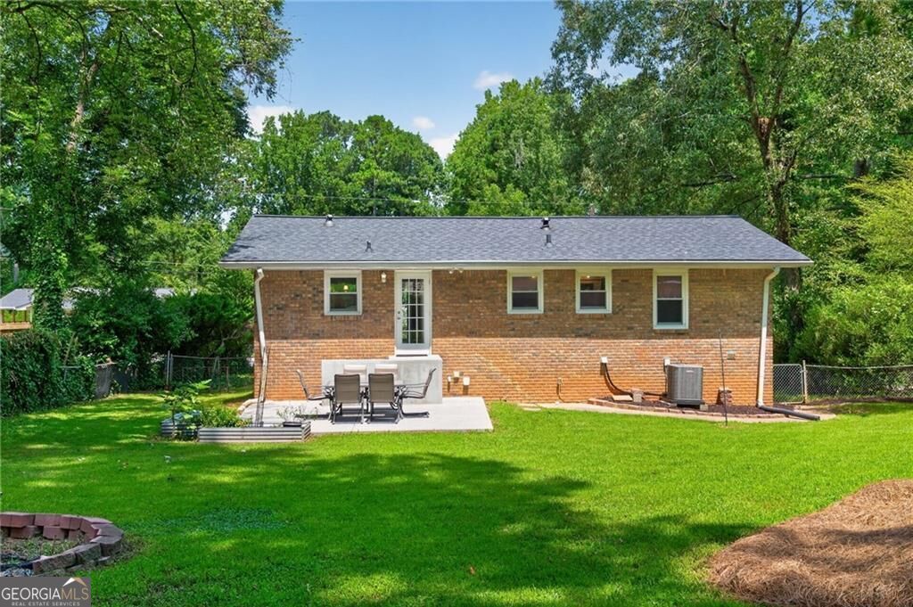 2399 Lakewood DR NW