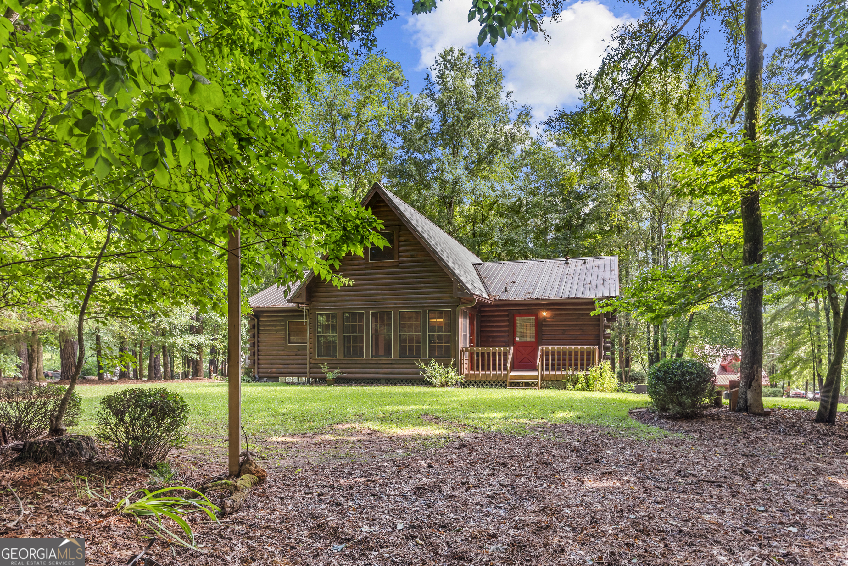 102 Lakeside DR