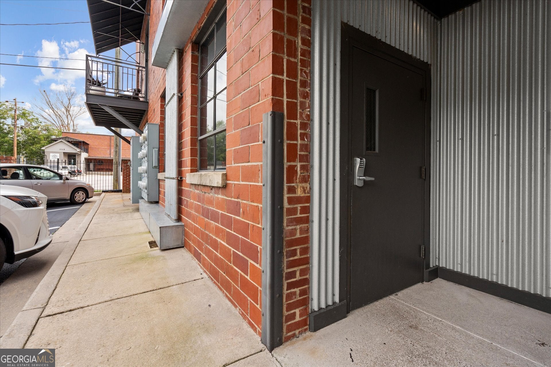 205 Johnson AVE 231
