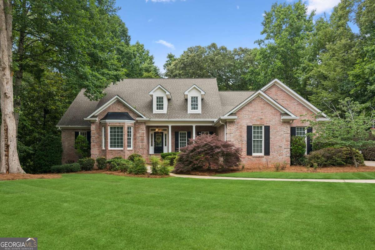 3445 Strawberry LN