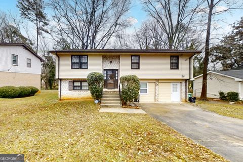 2284 Emerald Springs DR Decatur GA 30035