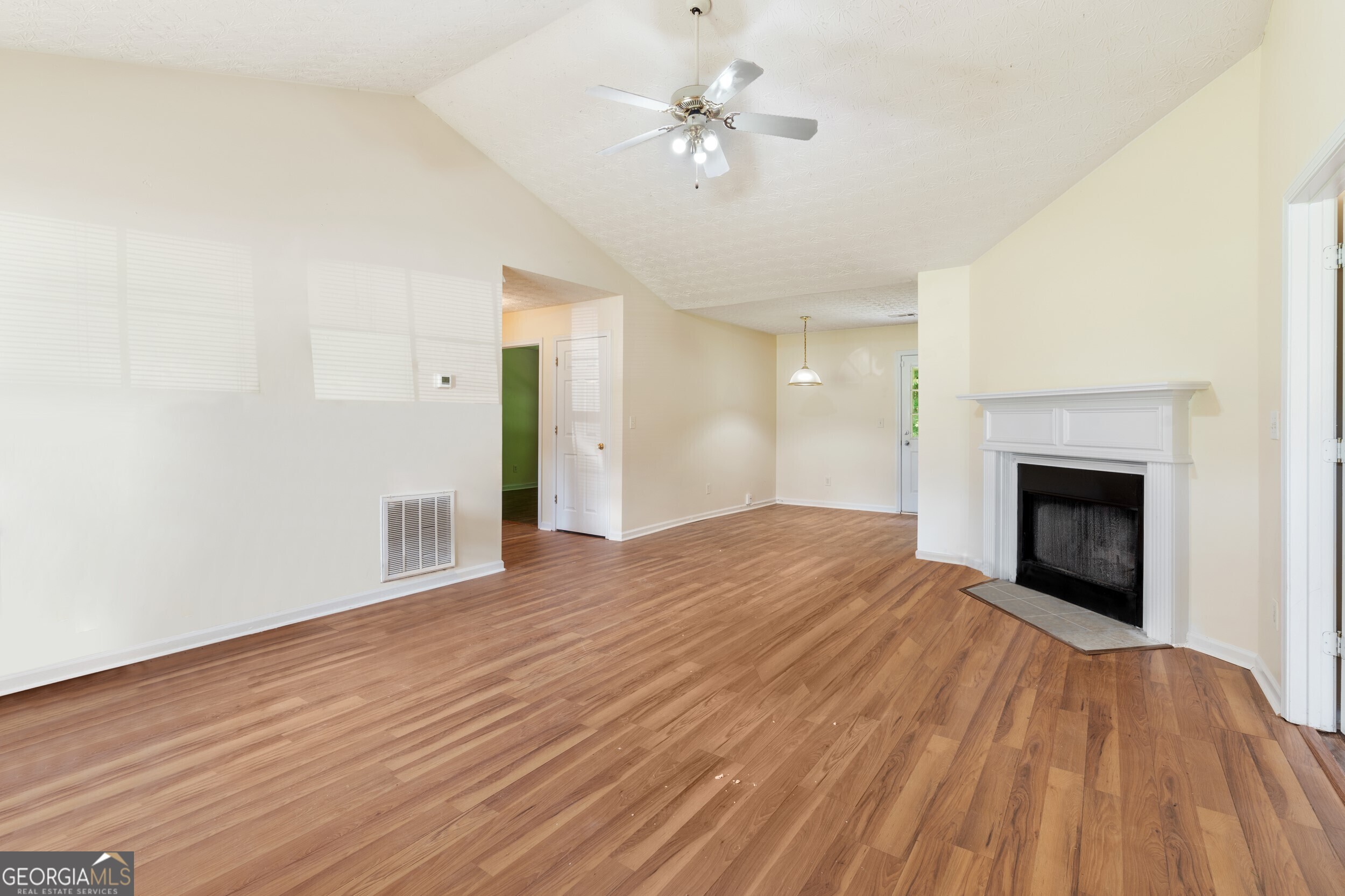 131 TYE ST