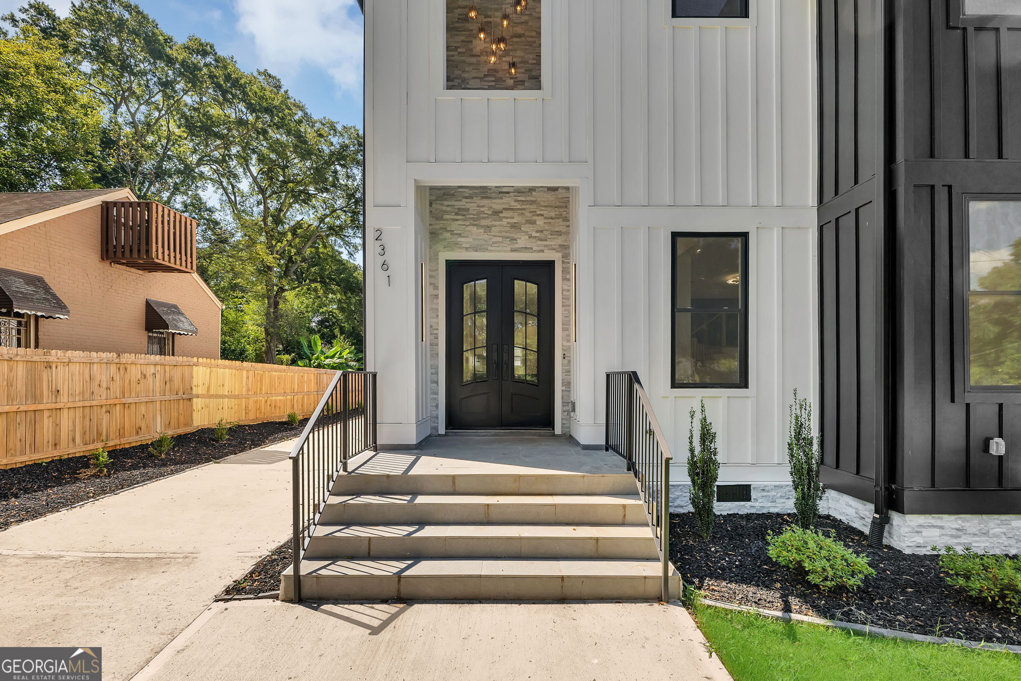 2361 Lynn Lris DR
